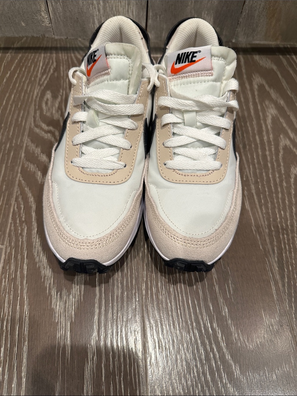 Nike Waffle Women’s  White, Beige & Black Sneakers